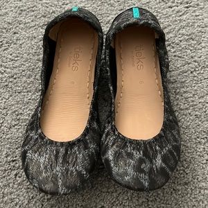 Never Worn! Limited edition! Tieks SNOW LEOPARD! 6